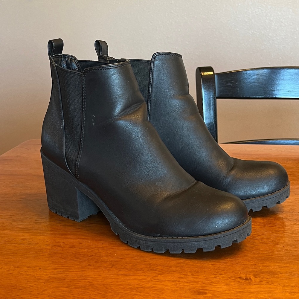 Dirty Laundry Black Ankle Boots
